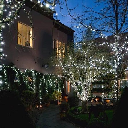 Riverbank House Hotel Ferrybank Екстер'єр фото
