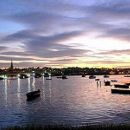 Riverbank House Hotel Ferrybank Екстер'єр фото