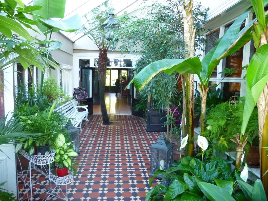 Riverbank House Hotel Ferrybank Екстер'єр фото