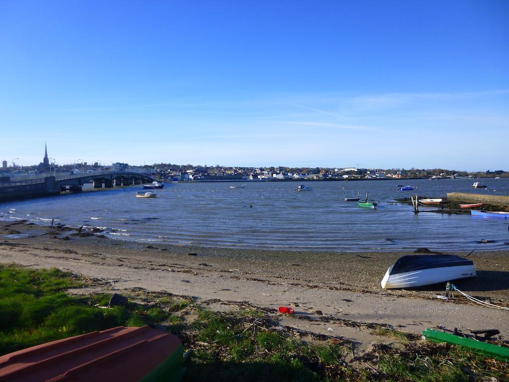 Riverbank House Hotel Ferrybank Екстер'єр фото