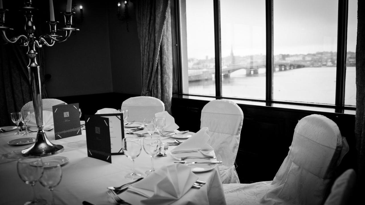 Riverbank House Hotel Ferrybank Екстер'єр фото